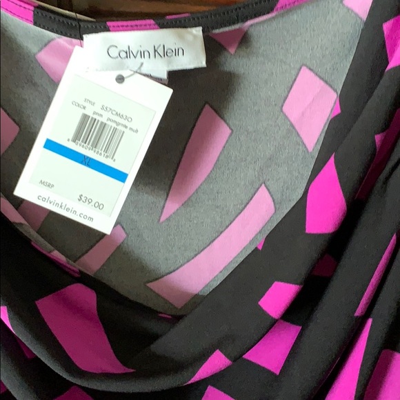 Sleeveless blouse - Picture 3 of 5